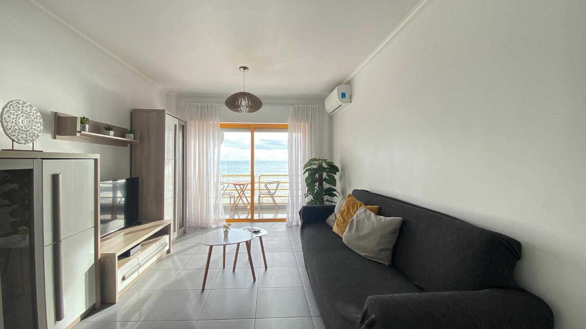 Quarteira Frente Praia II By Homeslow Rentals Εξωτερικό φωτογραφία
